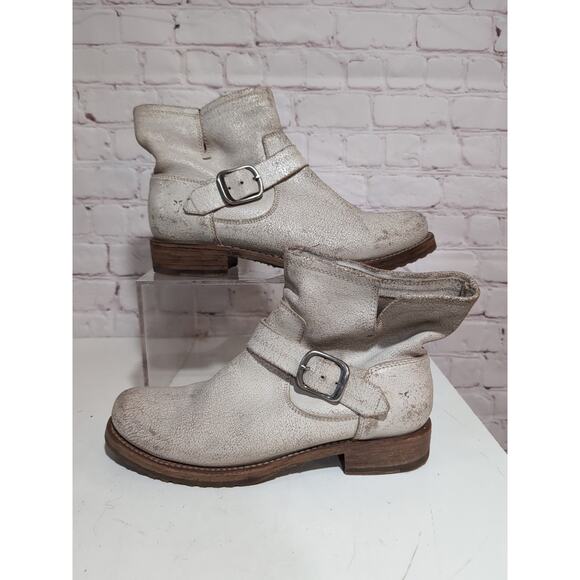 Frye Veronica Flex White Leather Distressed Slip On Ankle Bootie Moto 9 Biker - Picture 1 of 11